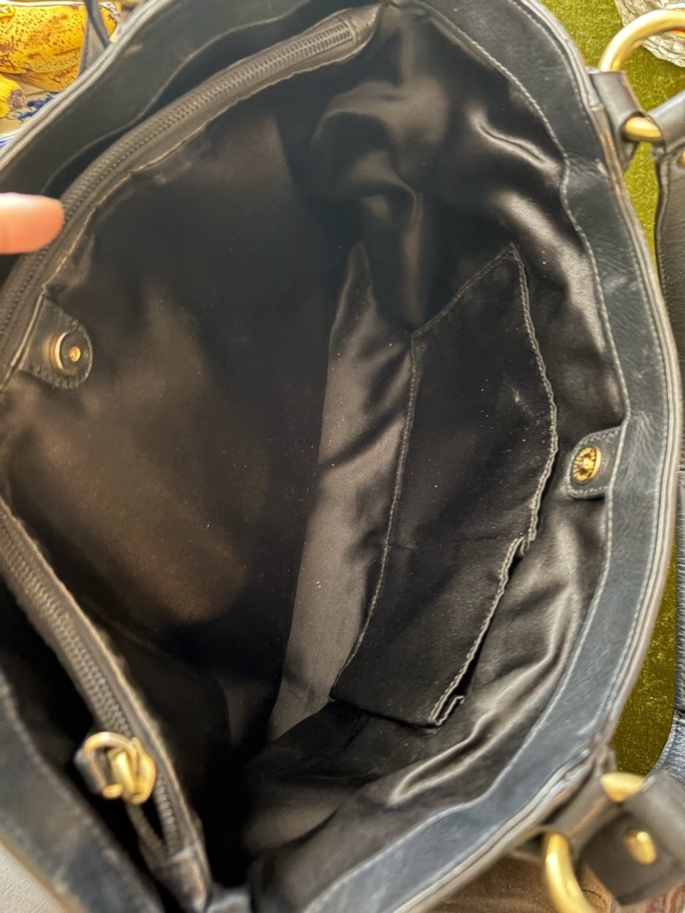Coach Black Shoulder Bag Buckle Accent Gold Hardware Inner Pockets - Picture 8 of 16
